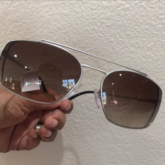 Prada 62 mm rectangular sunglasses .NWOT - Picture 2 of 5